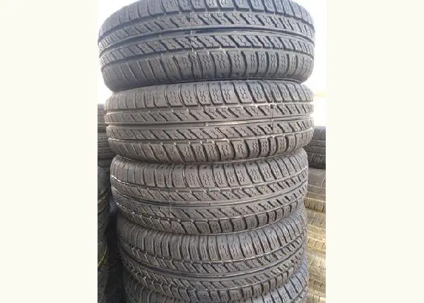 Pneus 175/70/13 TEKYSTYRE REMOLD NOVOS