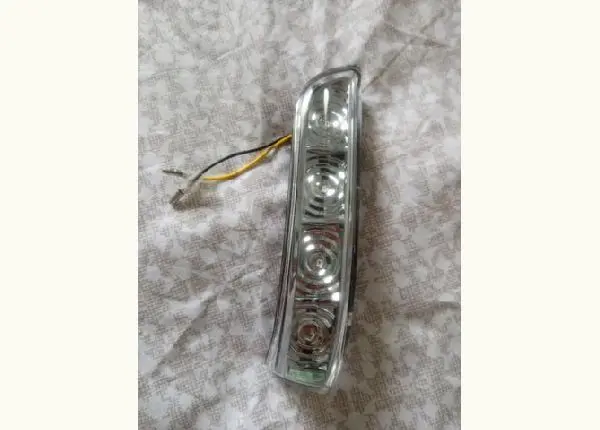 Pisca retrovisor do i 30 lado direito zero na caixa nunca usado