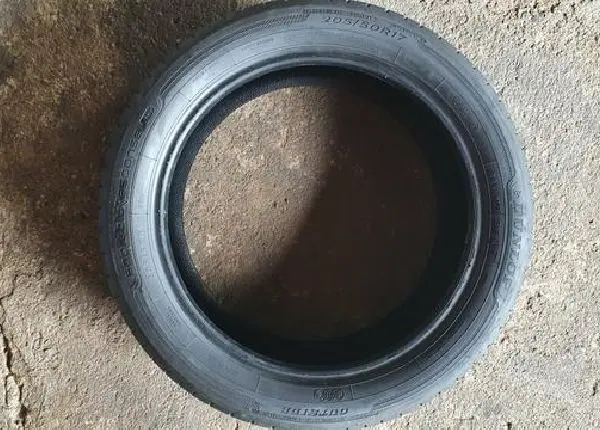 Pneu 205/50/17 usado 205 50 17