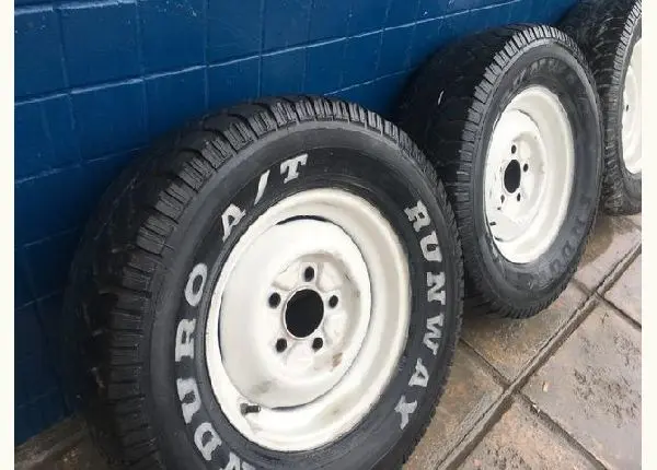 Jogo de roda - F100/F1000/F75/Vitara/ Aro 16 com Pneu