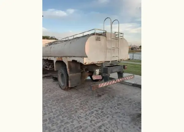 Vendo tanque 10 mil litros com bomba a gasolina