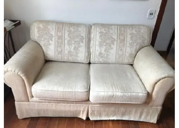 Sofá de 2 lugares