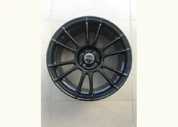 Jogo de Rodas Scorro S251 Preta 17? 4 x 100 OZ