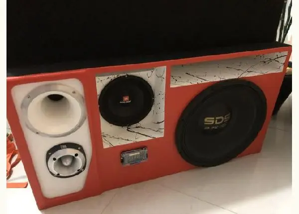 Som automotivo completo, semi novo top de linha !!