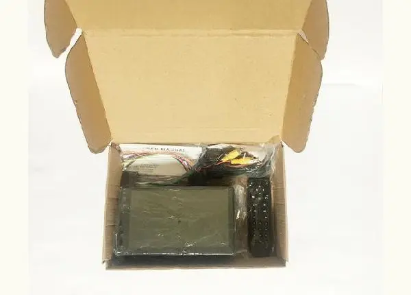 KIT Central Multimídia + câmera de ré + suporte de instalação e moldura. Novos na caixa