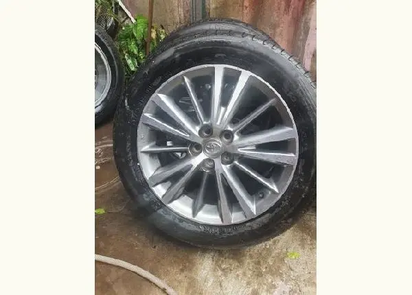 Aro de Corolla 16