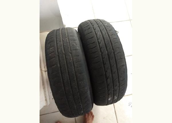 O par de pneus aro 14 continental 175/65 100$