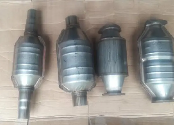 Catalizadores automotivos novos