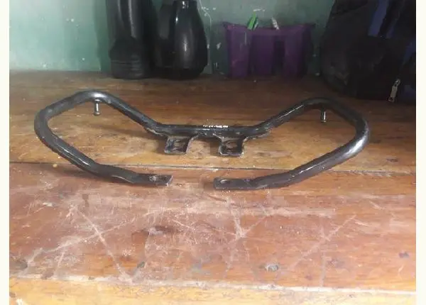 Vendo bagageiro de moto, 25$$