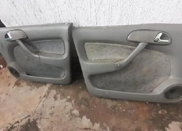 Forro de porta do gol g3 (4portas)bem conservados Leia a descrição