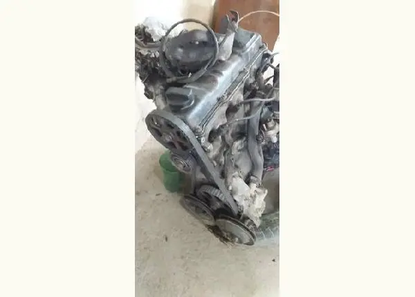 Vende-se um motor de gol
