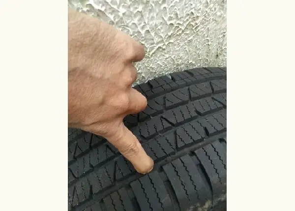 Pneu crosscontact 215/65 r16