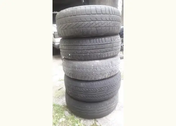 Pneus e roda vendo barato