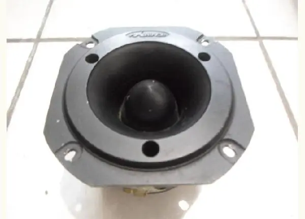 Super Tweeter Hinor Trinyum modelo HST600 (300wRMS) em perfeito funcionamento