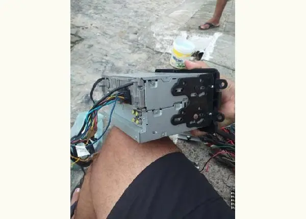 Som dvd automotivo sony pega pem drive