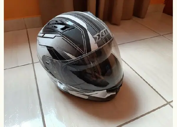 Capacete x 11 tamanho 58 usado
