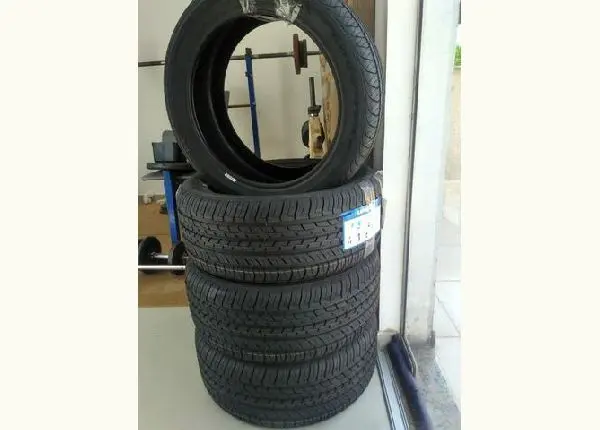 Pneus 225/45 r17 Goodyear novos