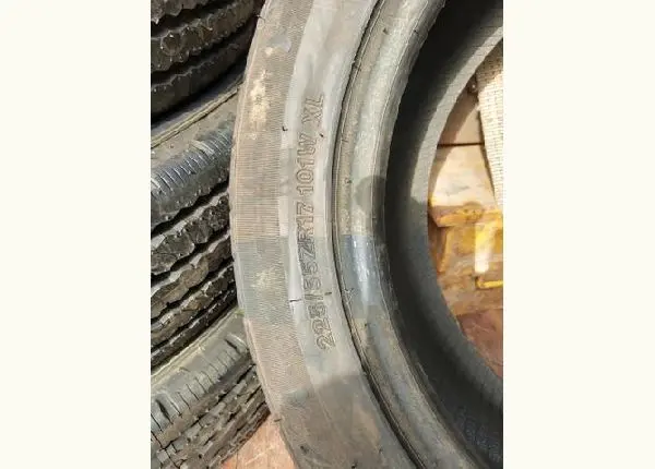 Pneus 225/55/17 novos