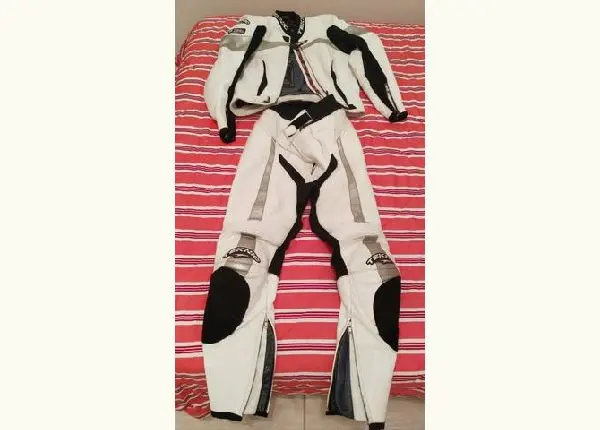 Macacão Feminino Motociclista
