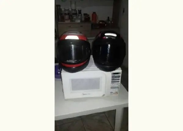Vendo 2 capacetes Taurus