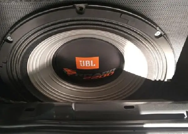 Tornado 2200
