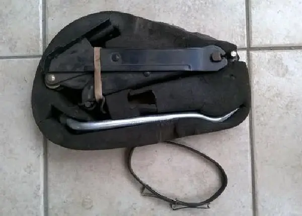 Kit macaco volkswagem original com chave de roda e suporte