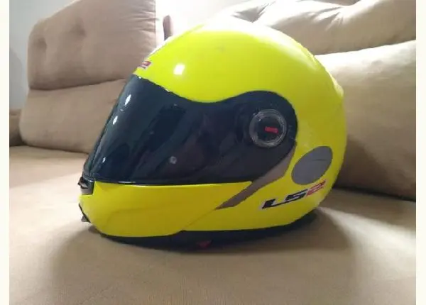 Capacete
