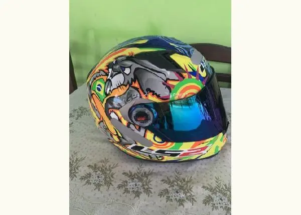 Capacete ls2