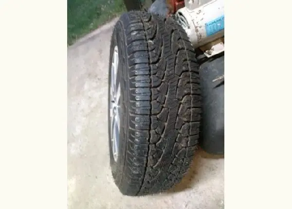 Roda Mitsubishi aro 17 com pneu Pirelli Scorpion