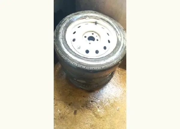 Três rodas aro 14