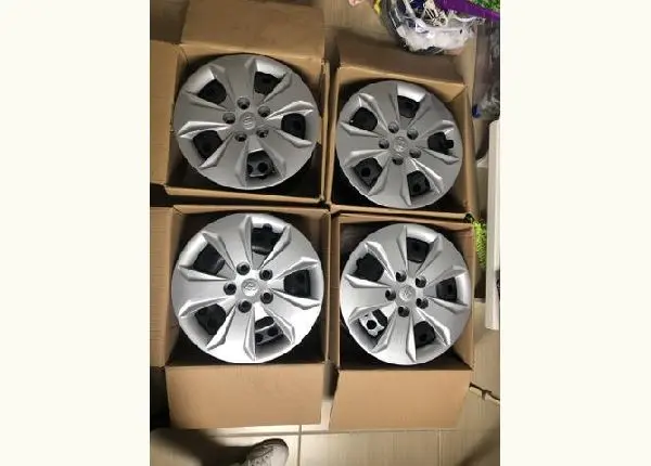 Rodas de aço Creta + calotas