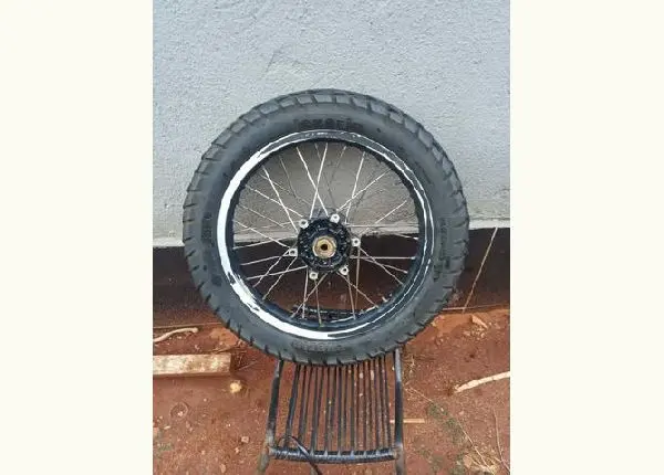Roda trazeira lander 250