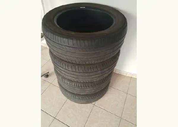 Pneus