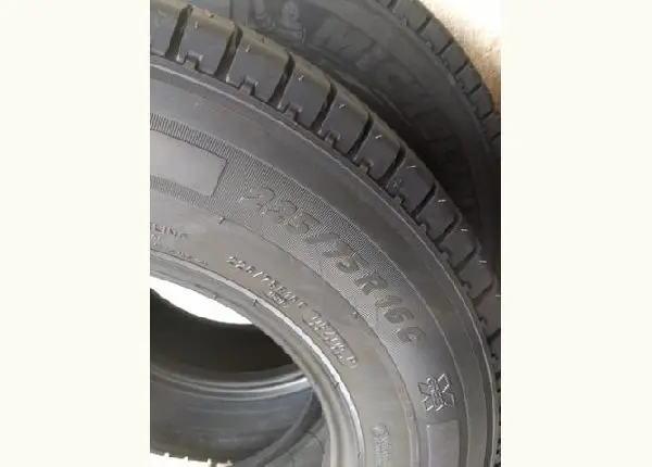 Pneus