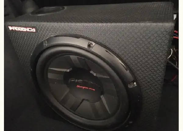 Subwoofer pioneer + caixa dutada