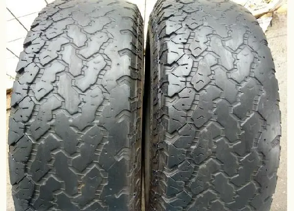 2 pneus 235 75 15