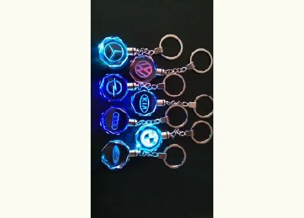 Chaveiro em Led Logotipo de Marcas de Carro