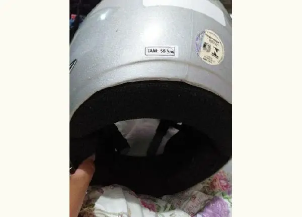 Capacete