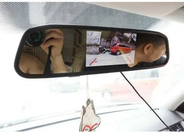 Retrovisor para câmera de ré