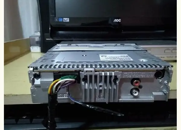 Aparelho Sony CDX-GT520U (Leitor de CD, entrada USB, Auxiliar, rádio AM/FM) Seminovo