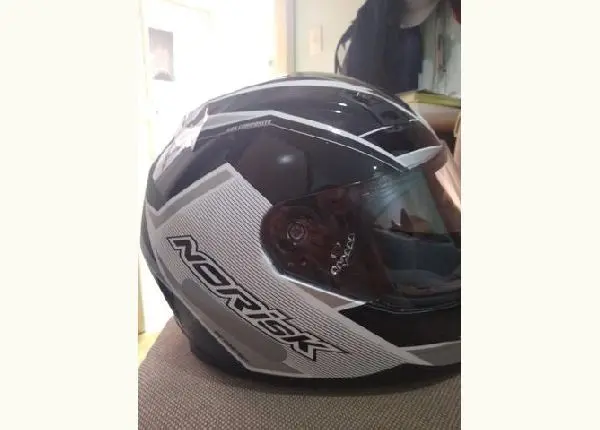 Capacete norisk n°58