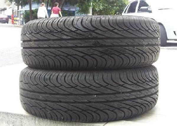 Pneu 205/65R15 dois pneu 450 reais ecosport