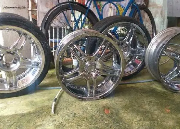 Toco rodas 18 cromadas por algo do meu interece