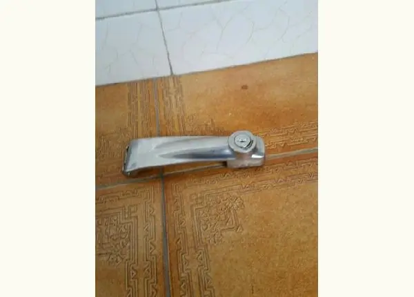 Fecho do tanque cb400 sem chave