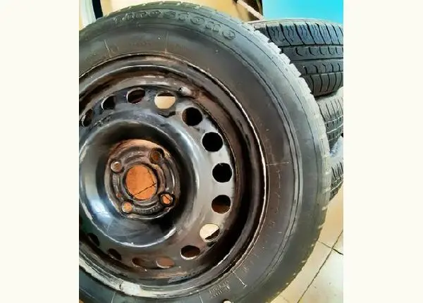 Rodas com Pneu