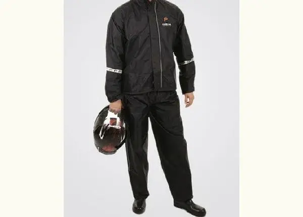 Capa de chuva + capa para o tênis (moto)