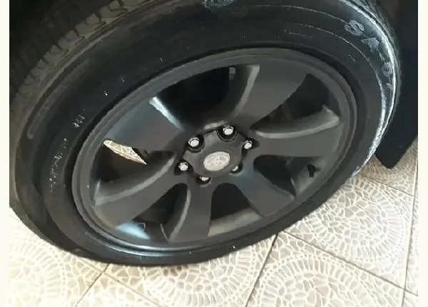 Roda de caminhonete Aro 20 Hilux pneus novos