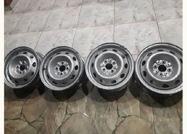 Jogo de rodas de ferro fiat