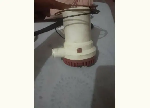 Bomba de barco 12v