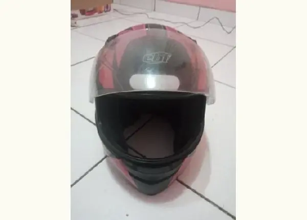 Capacete